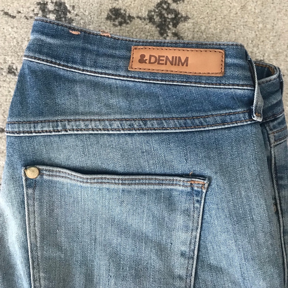 Light wash super skinny HM jeans size 29/32